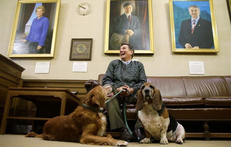 Dog wins governor award